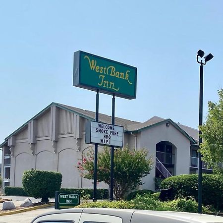 West Bank Inn Augusta Exterior photo