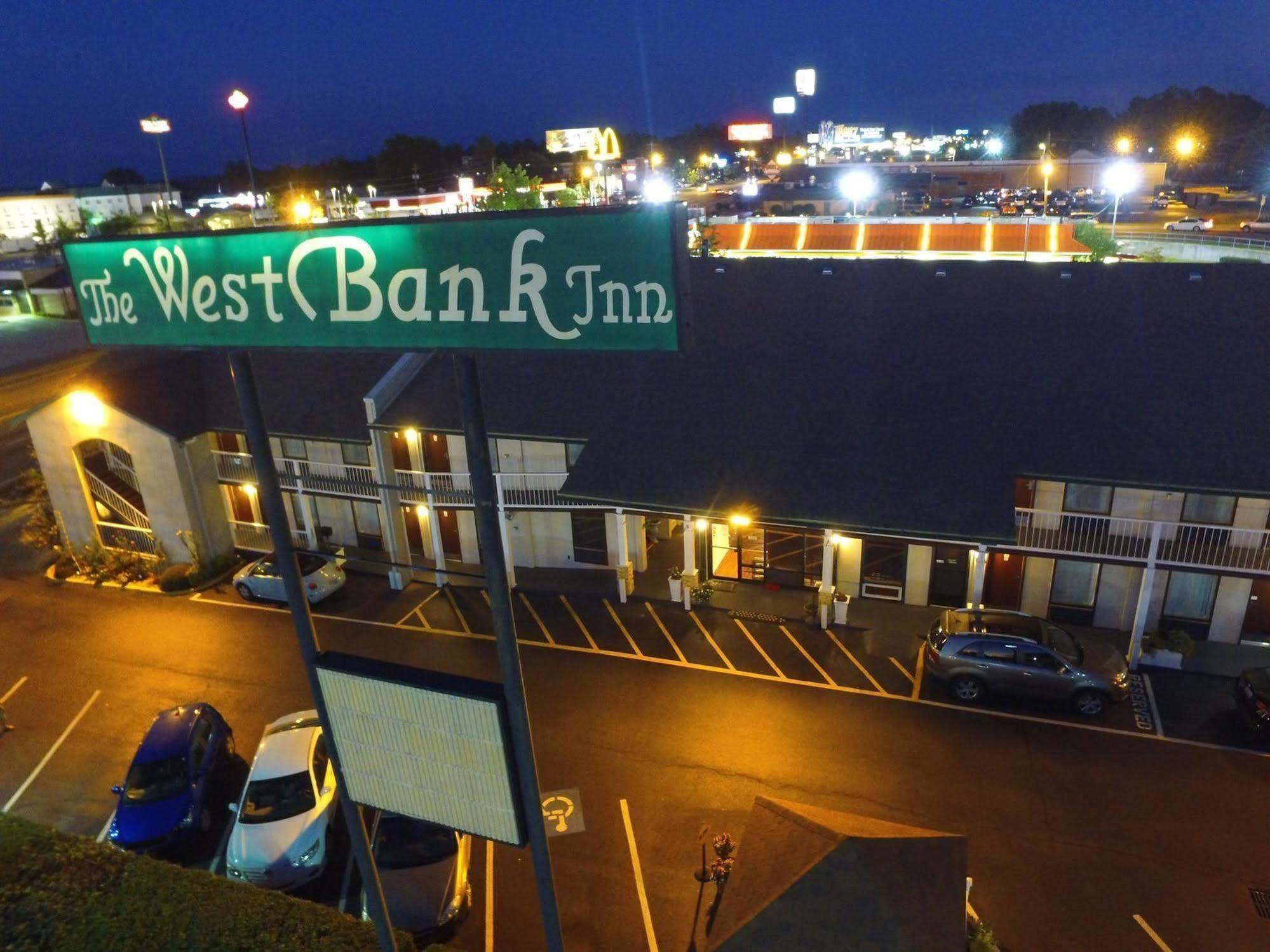 West Bank Inn Augusta Exterior photo